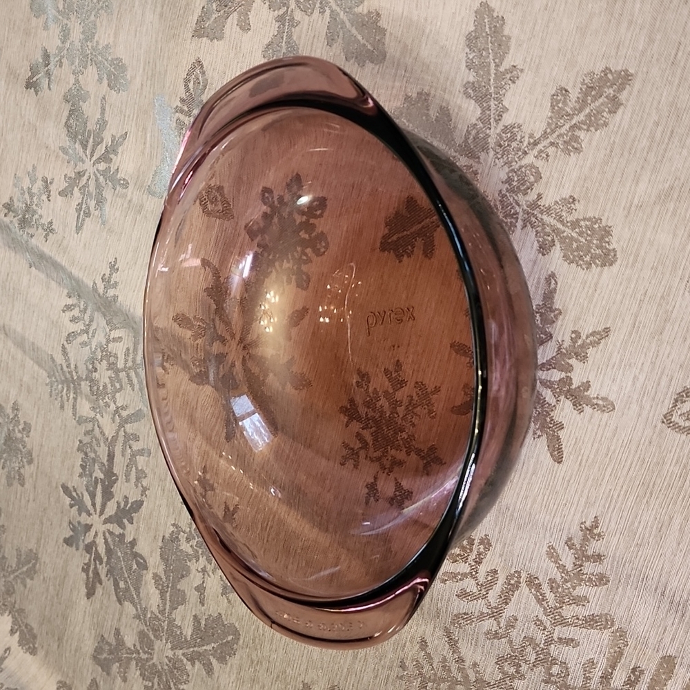 Pyrex purple 1.5 QT bowl with handles